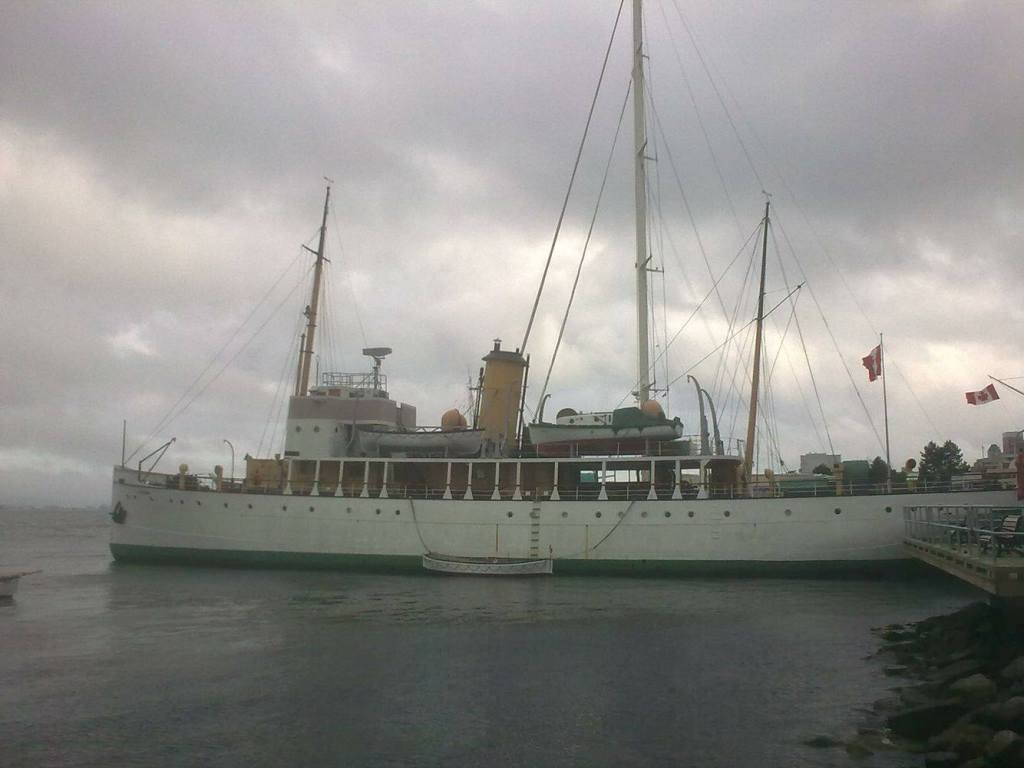 Sous le Ciel de la Nouvelle-Ecosse / Yeni İskoçya’da 1&nbsp;Sene